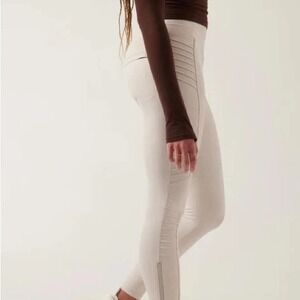 Athleta Women's Delaney Textured Moto Tights Leggings Cream Zip Pockets Size S